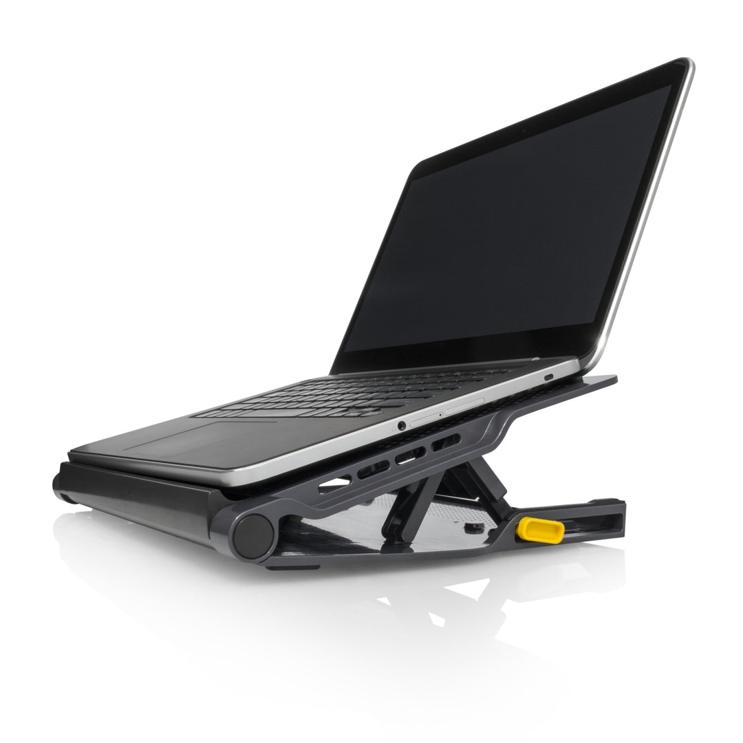 Targus Notebook Cooling Pad with 4-Port Hub - Black (AWE81EU)